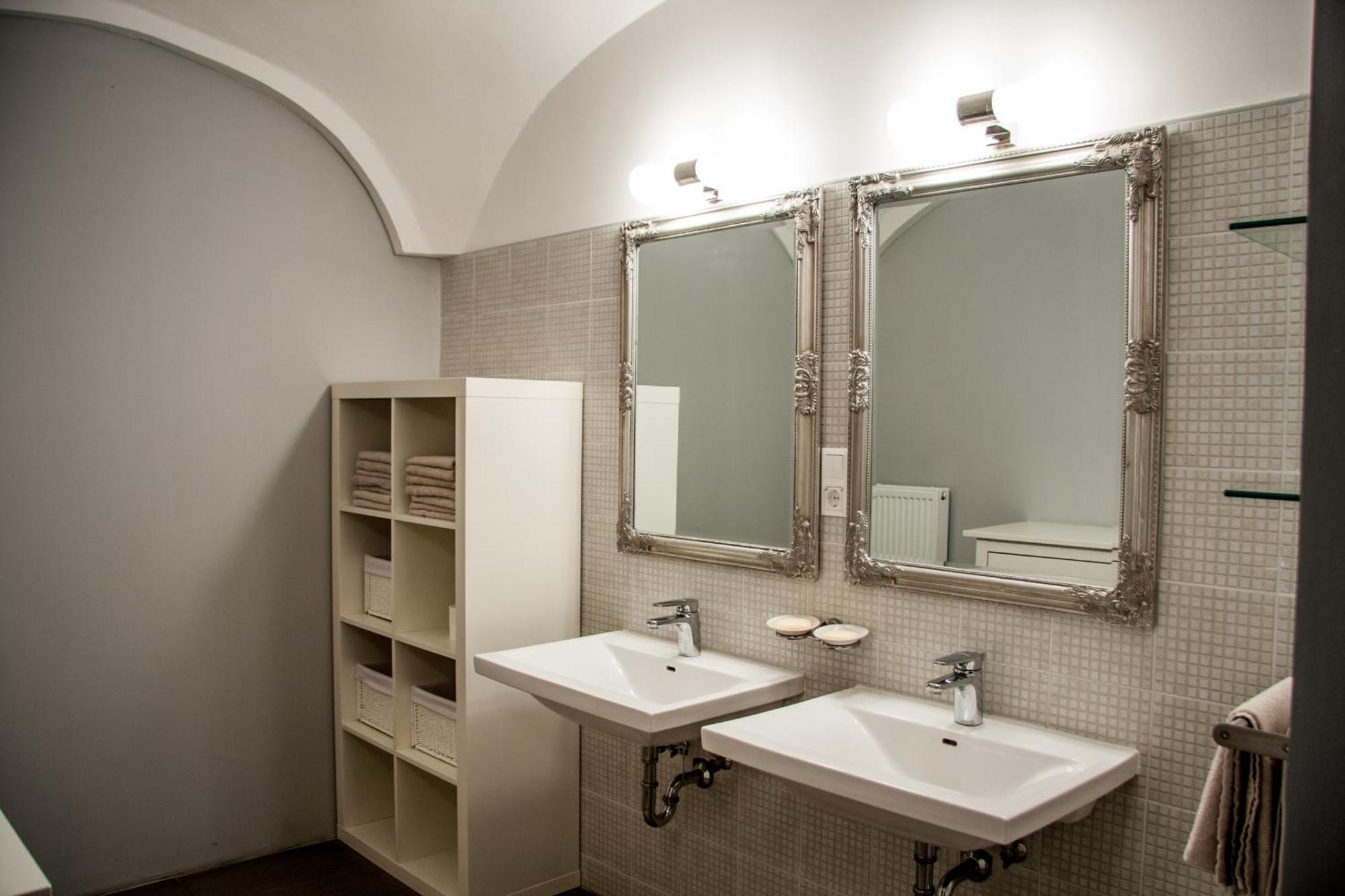 מריבור 4Rooms מראה חיצוני תמונה